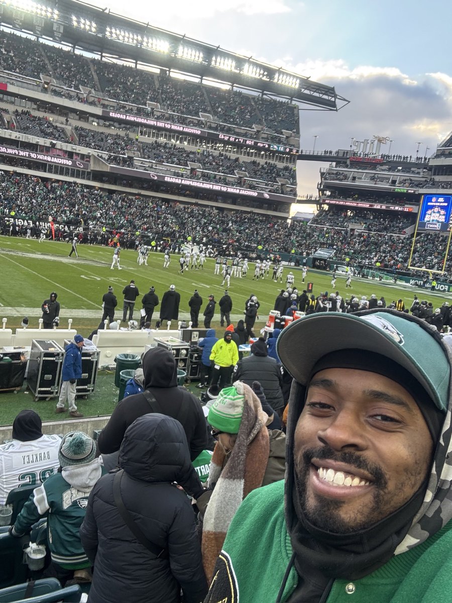 OnlyBlackPirate's tweet image. No matter the weather ! Go Birds DH #GoBIRDS 🦅 !! #Philly