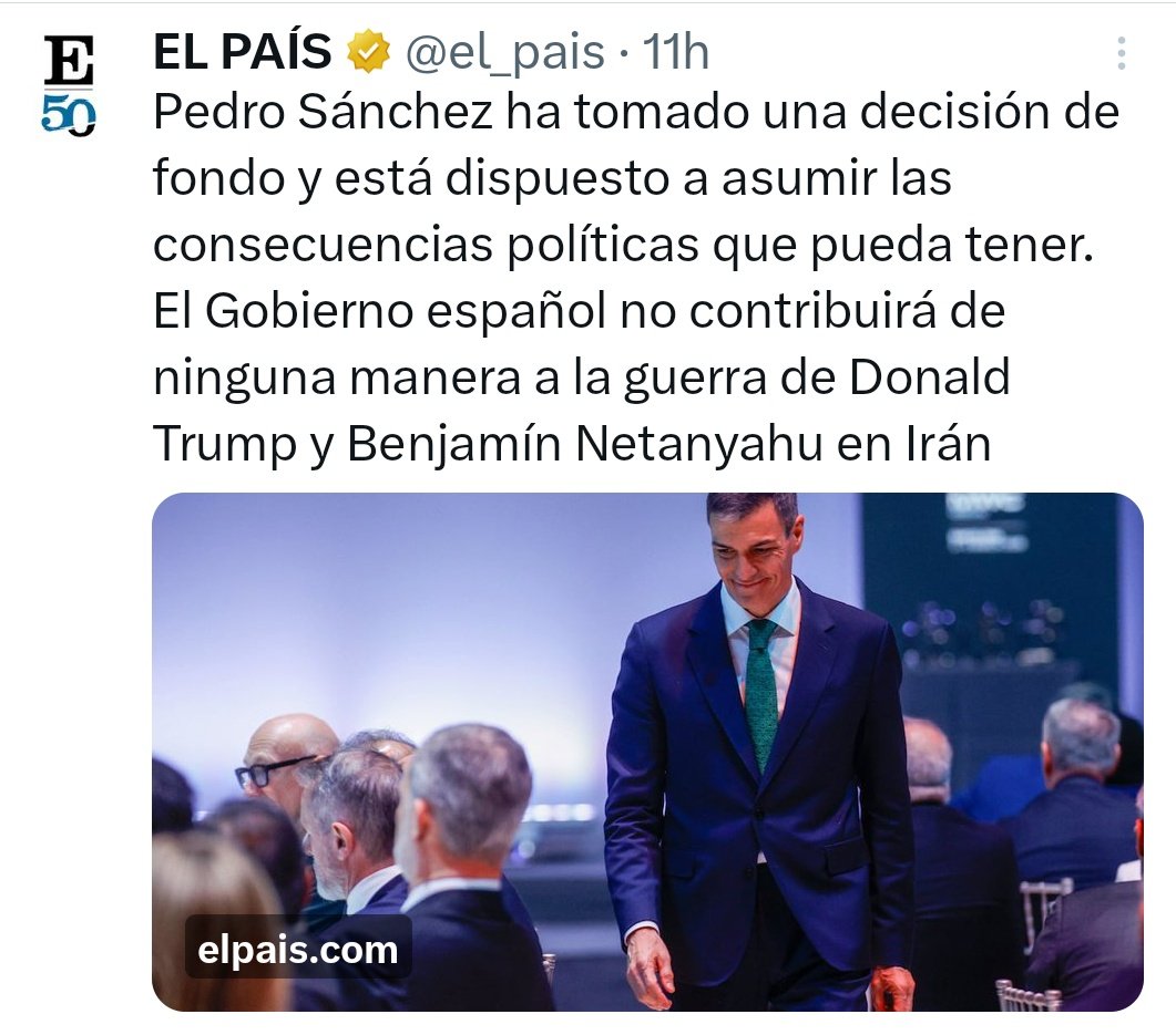 grcarmonac's tweet photo. Con su decisión sobre Medio Oriente, Pedro Sánchez no solo da la espalda a la agresión ilegal de Netanyahu y Trump. Contrasta, además, con Aznar, el genocida de la invasión a Irak, con el felpudo alienado Milei y con las marionetas europeas Macron, Starmer y Merz.
Algo de luz entre tanta oscuridad.