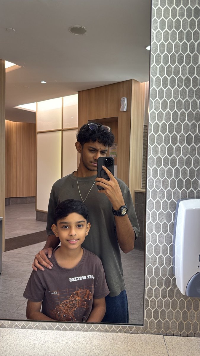sajenesh's tweet photo. The world can hate me, look down on me, even portray me as the worst person to exist. I don’t need to prove anything. Because these 3 are my main source of my happiness and comfort. I never needed people, even money. This is what love truly is. I thank god everyday for them. https://t.co/FBstwCrhCu