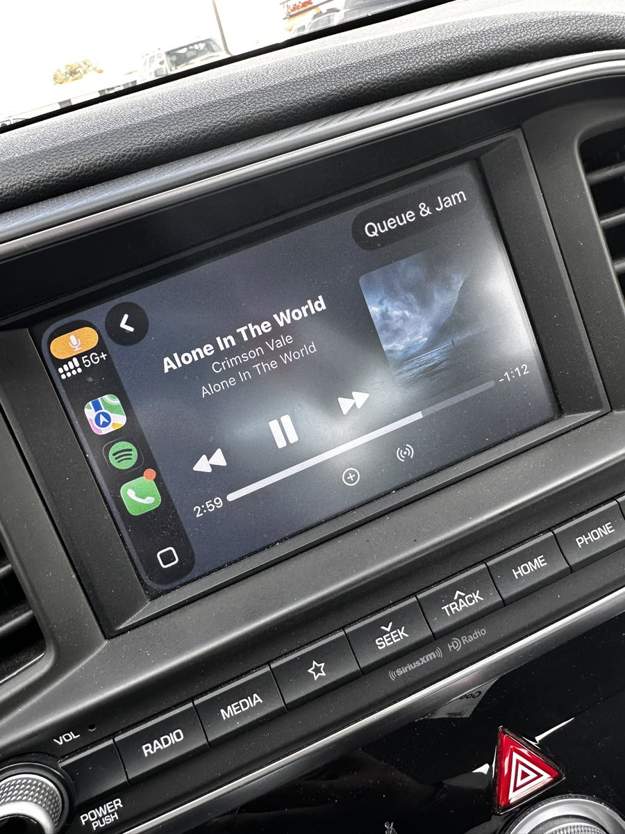 GlitchyWolf 🔜TFF 2026 MFF 2026 tweet media