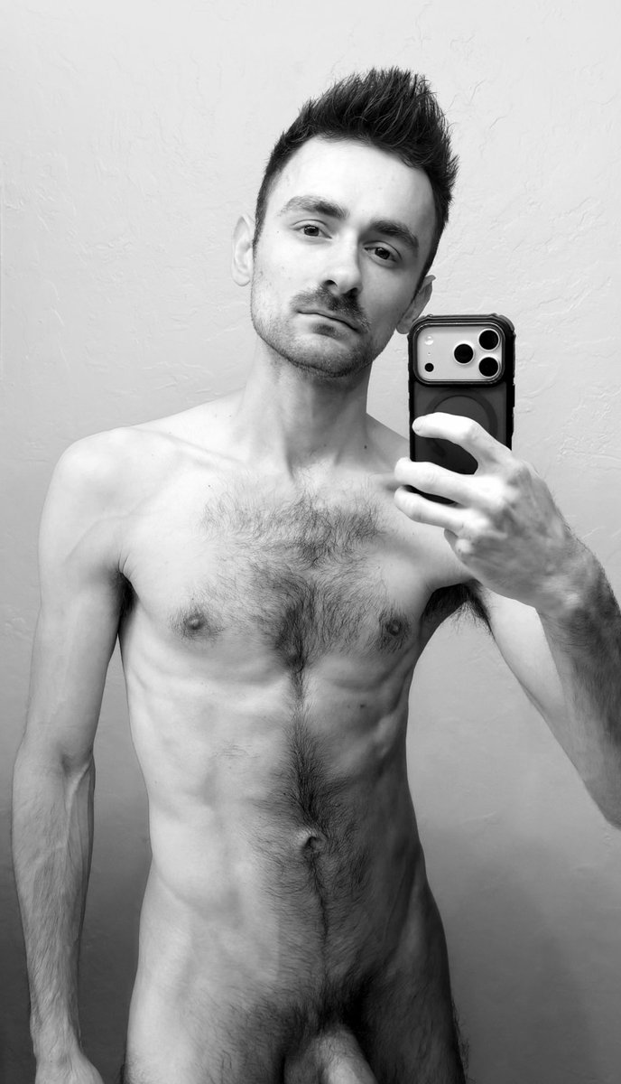 John Ruzz tweet media