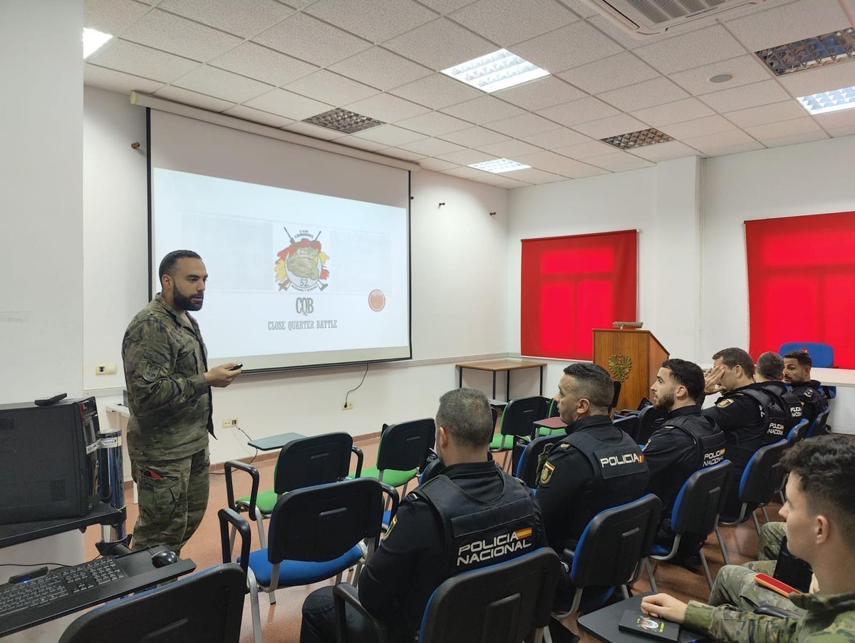Comandancia General de Melilla tweet media