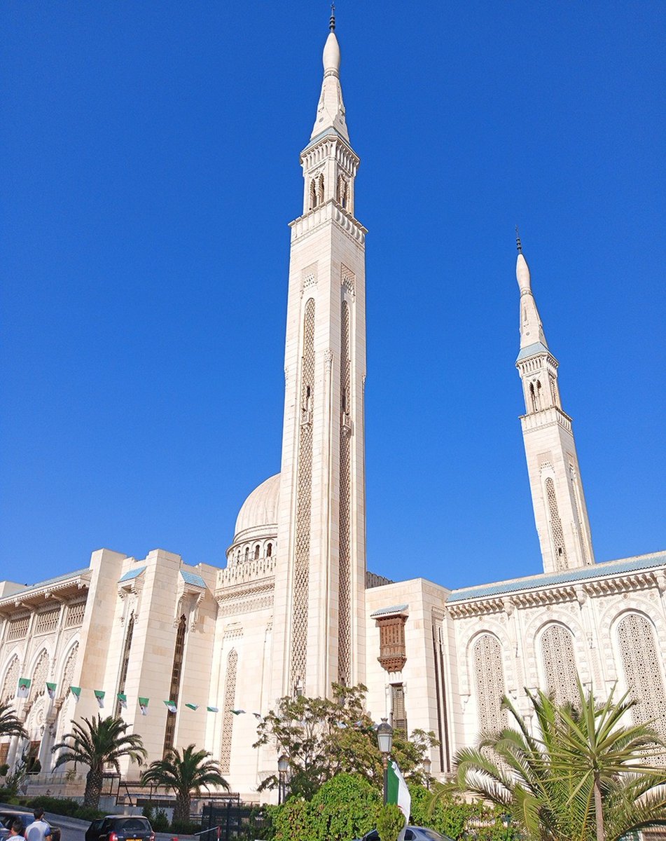 DZDZ1506's tweet photo. Emir Abdelkader Mosque 🕌

📍 Constantine - Algeria 🇩🇿 https://t.co/Bhiwa6He0R