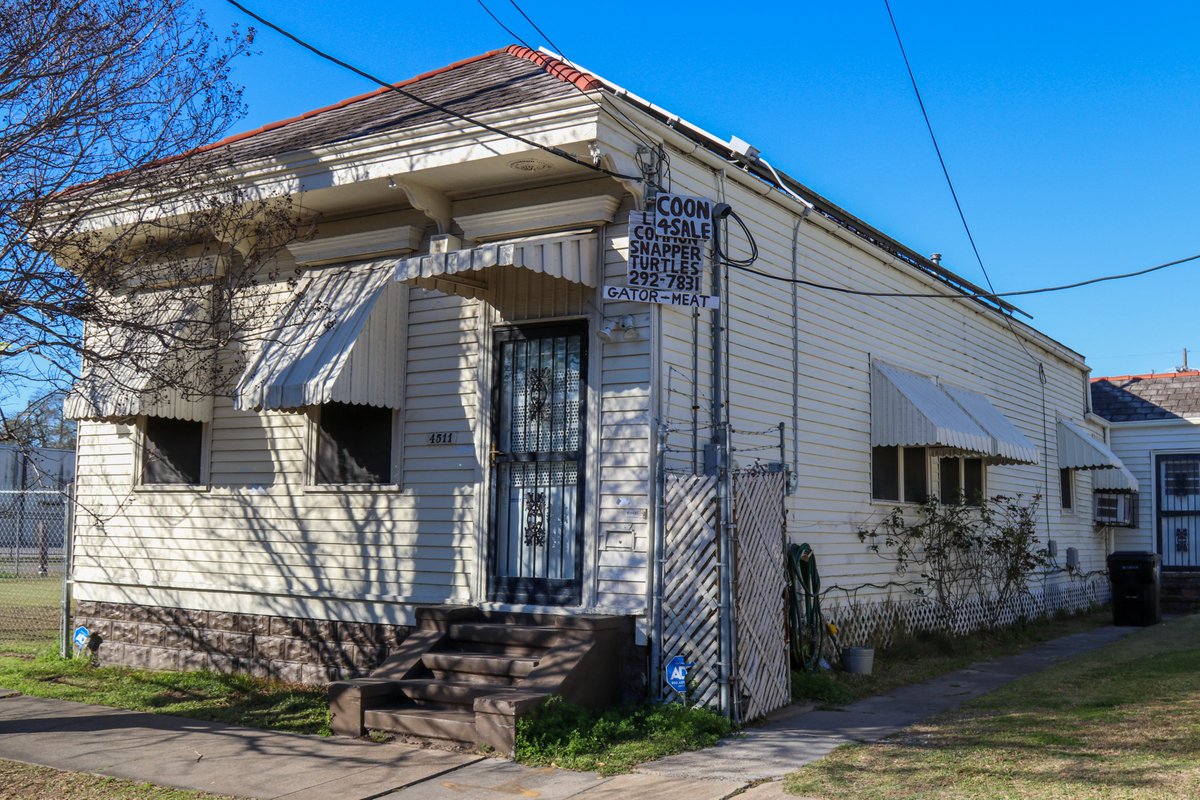 GoodeyeMedia's tweet photo. "Gator Meat"

Bywater. https://t.co/rvKvlsu5lb