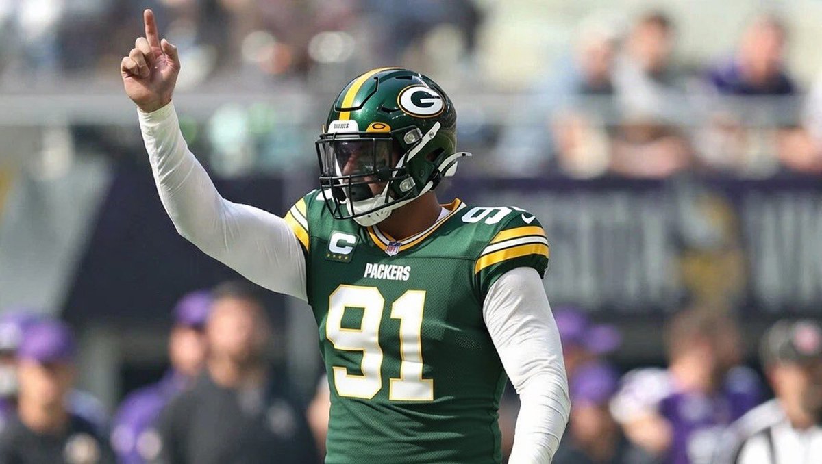 𝑨𝒏𝒕 tweet media