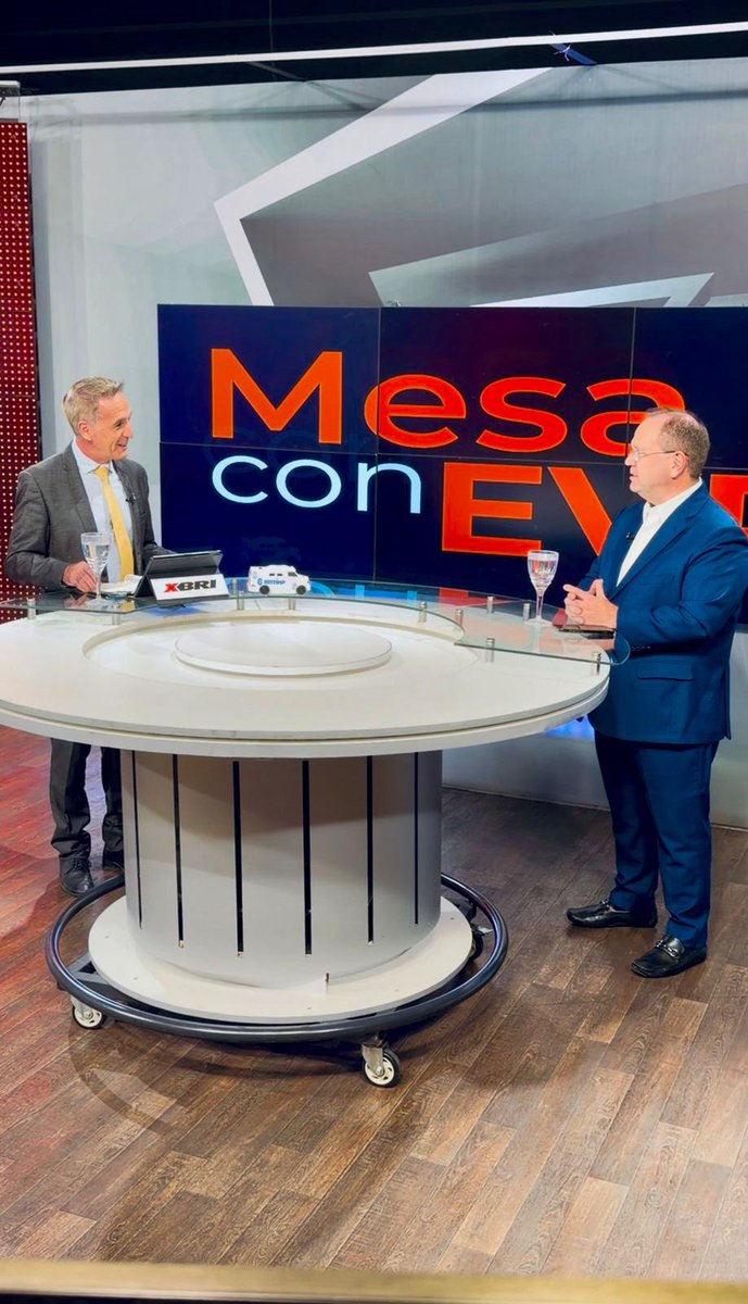 Camilo Pérez participó en “Mesa con EVP” por ABC TV Paraguay, donde defendió su gestión en el Comité Olímpico Paraguayo y presentó su plan para la Municipalidad de Asunción.

Propuso reordenar las finanzas municipales, aplicar estacionamiento tarifado a no residentes, mejorar la