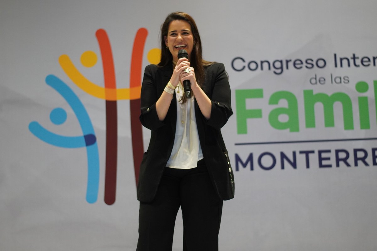 Carla Restoy ن tweet media