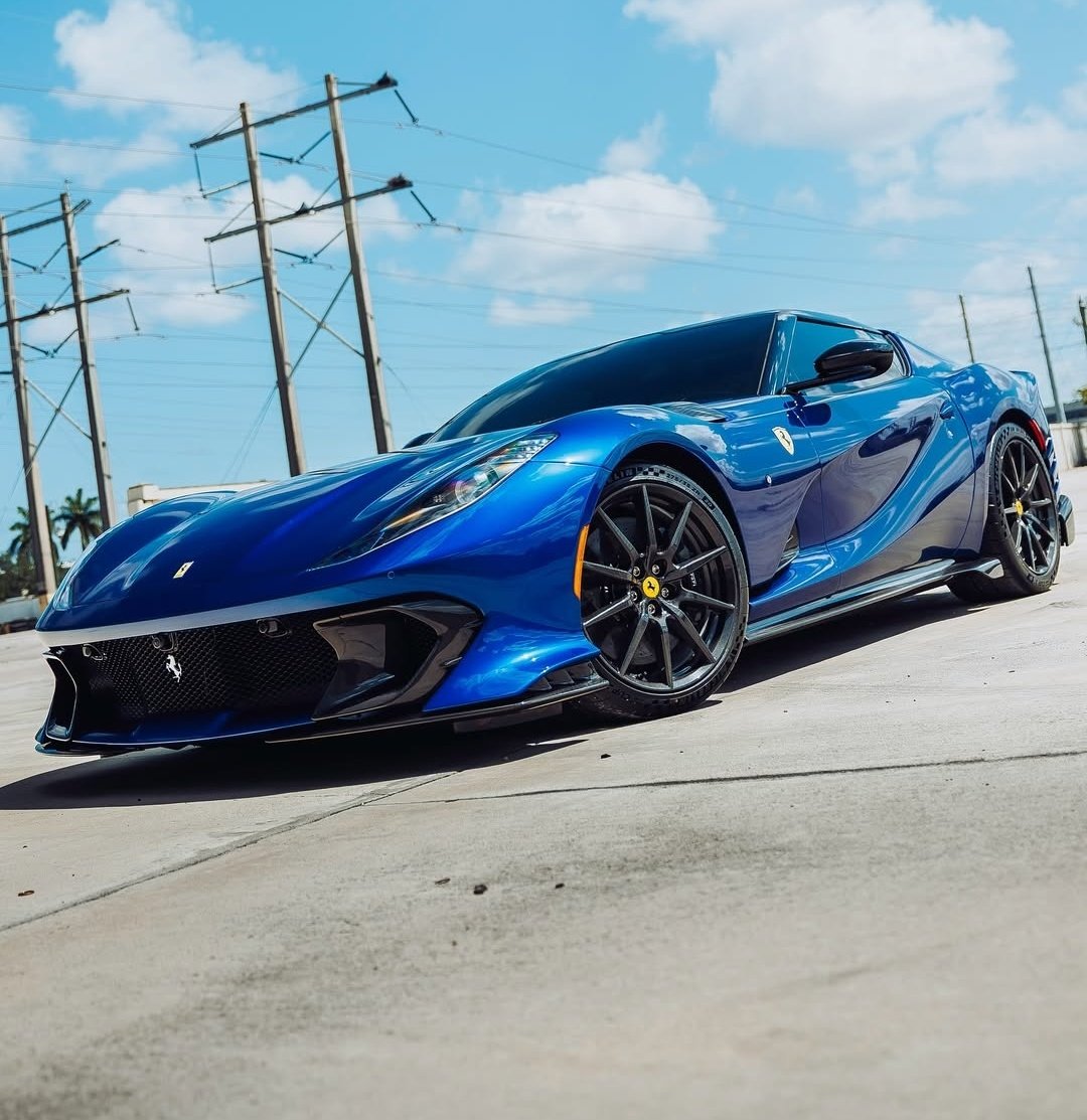 DailyFerrariTM's tweet image. Ferrari 812 Competizione Aperta