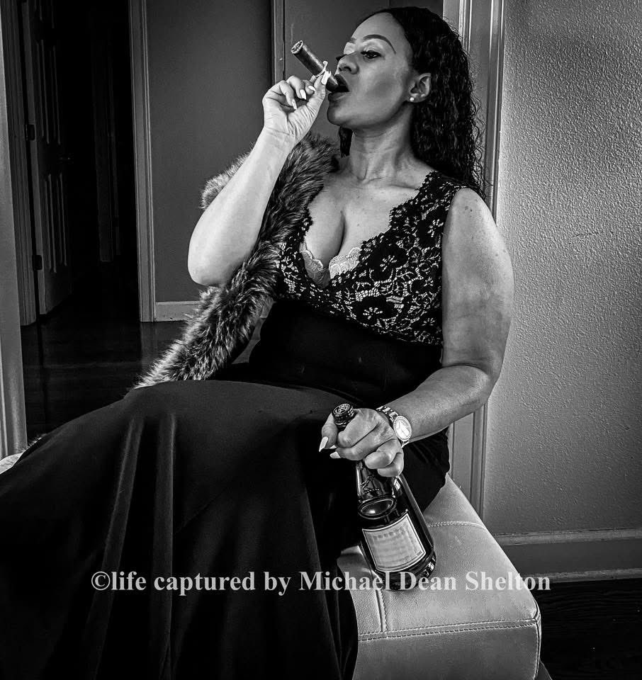 michaeldean0116's tweet image. Authentically beautiful
Maumelle Arkansas  
Cigar shoot

#portrait #blackandwhitephotography #woman #authenticity #beauty