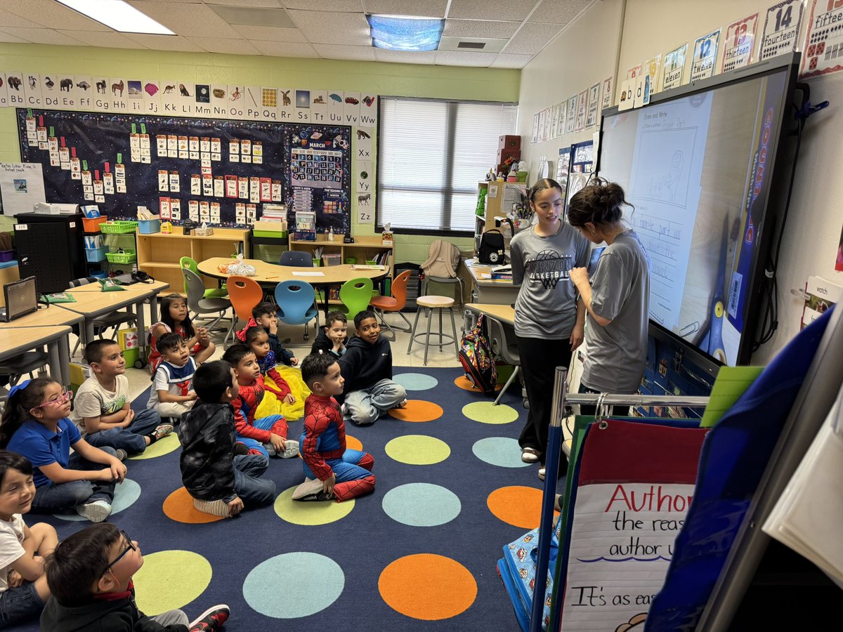 OJGarcia12's tweet photo. Thank you to our feeder pattern elementary schools for hosting us today for Read Across America! Our student athletes had a great time! 
#RepTheH #ScorpionStrong https://t.co/nmMSm6EtU2
