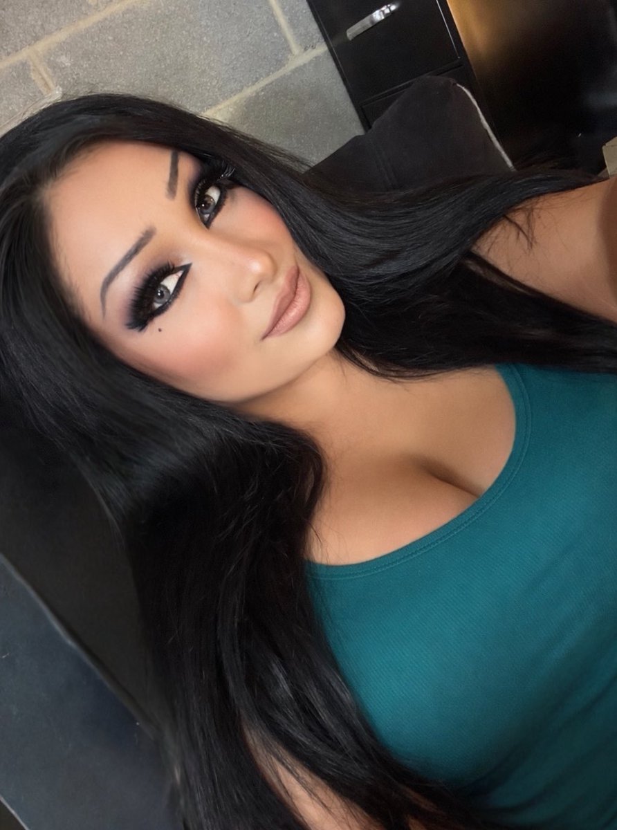 Mandy León 👻🔮 tweet media
