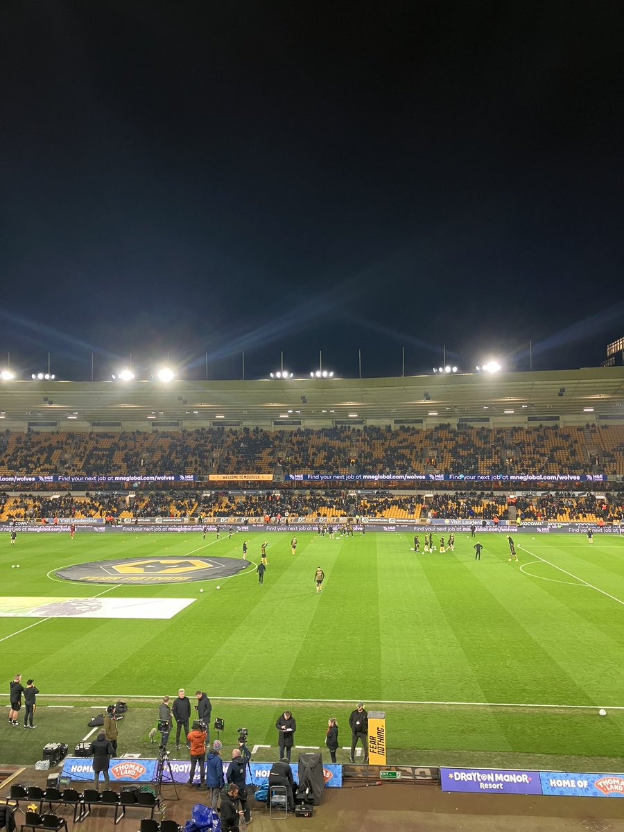 IanDoyleSport's tweet photo. 🐺 #wolfs #LFC #WOLLIV 🔴 https://t.co/W00dgr7oSj