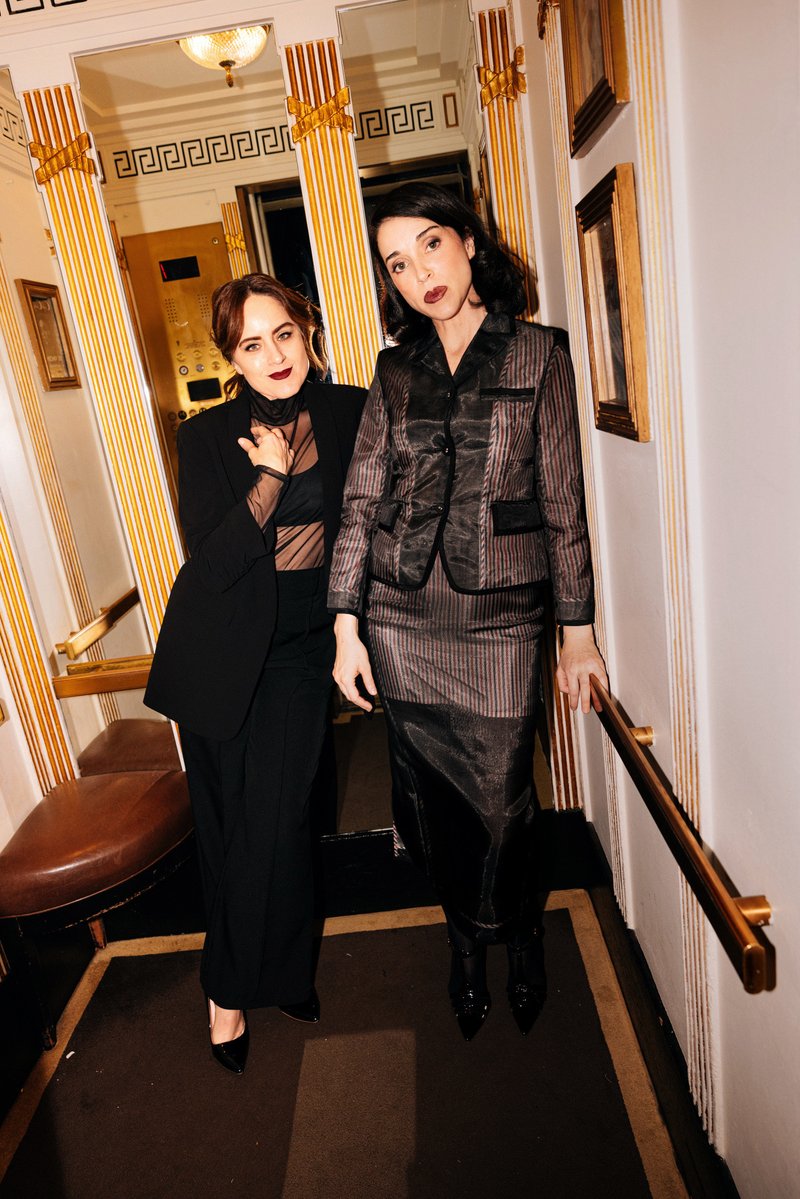 St. Vincent tweet media