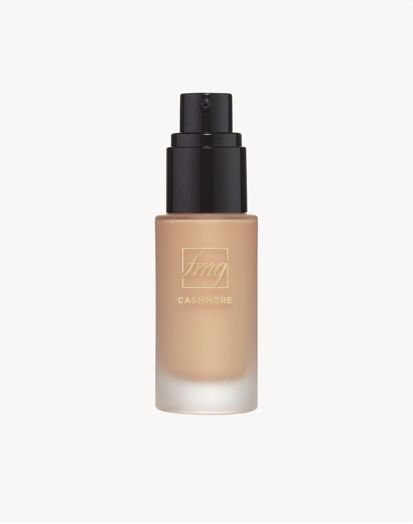 Maudies17Beauty's tweet image. Soft as cashmere. Light as air. 💫
This foundation blends effortlessly for a natural, perfected complexion you’ll love wearing all day 💖
👉 Click to buy now. #Avonambassador #BeautyCommunity
#MakeupAddict
#SelfCareBeauty
#CosmeticsLove
#InstaBeauty