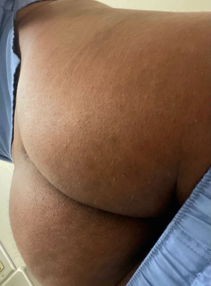 ThrowitbackZ's tweet photo. The 1 and only photo you’ll ever see of me🤪 https://t.co/edbhebn6sO