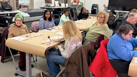 Half Hollow Hills Community Library tweet media