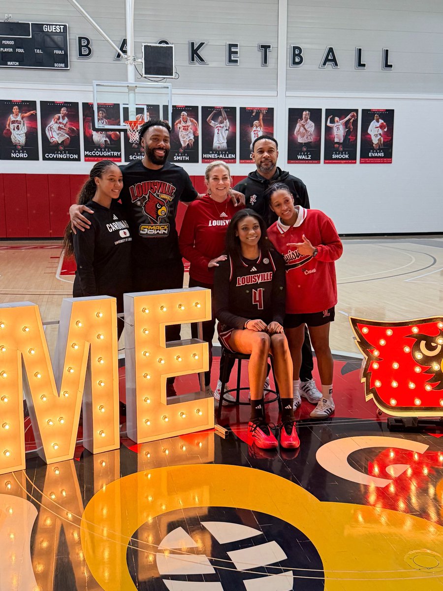 lauren hassell tweet media