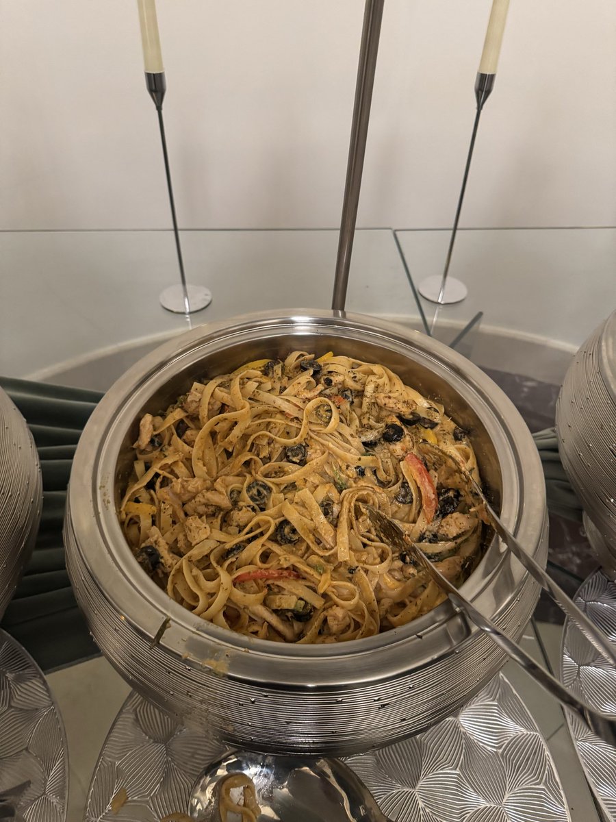 بلوقر | نوف حمد☕️ tweet media