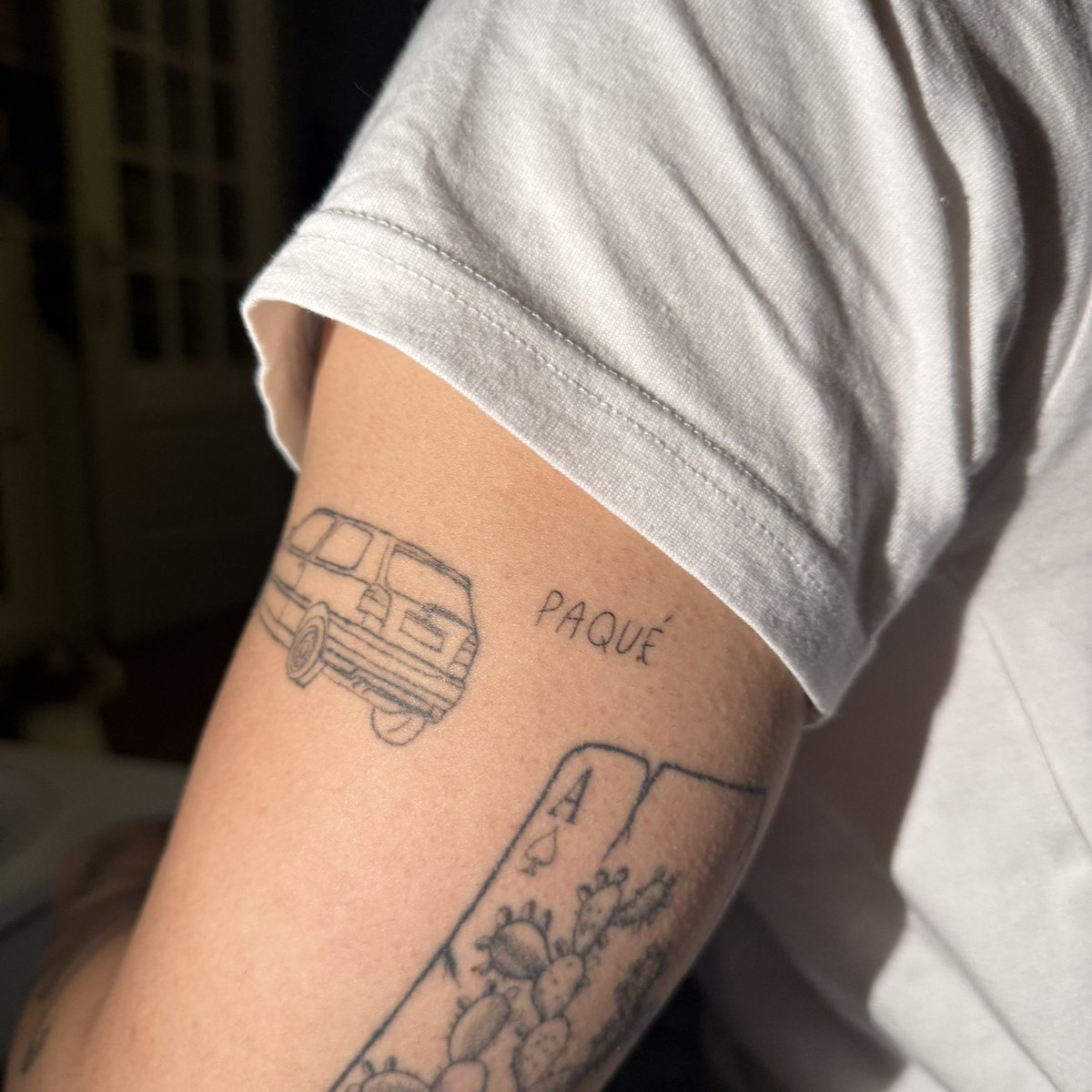 nowiesoft's tweet image. Ricky nos uniste hace cuatro años y hoy te llevamos en la piel, gracias por tanto ❤️ @rickyedit