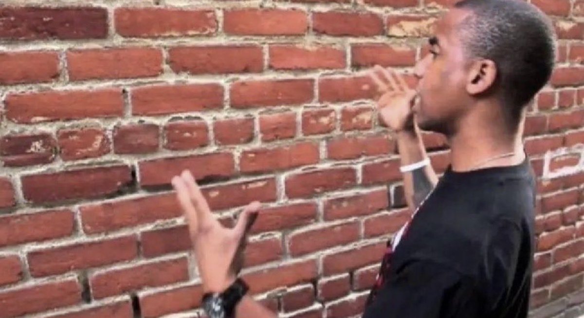 la gente que twittea con menos de 100 seguidores