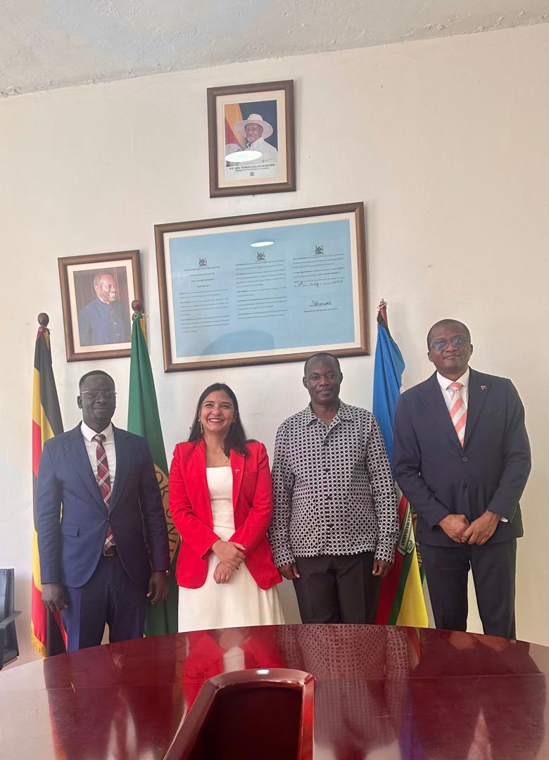 KingCeasorUni's tweet photo. We were delighted to host H.E Fatima Fernandes for an interactive lecture on international law with the students.
Such partnerships point towards fulfillment of key core values and embracing global impact.
Thank you so much Ambassador.
#IgniteTheFuture https://t.co/um50aDQtXN