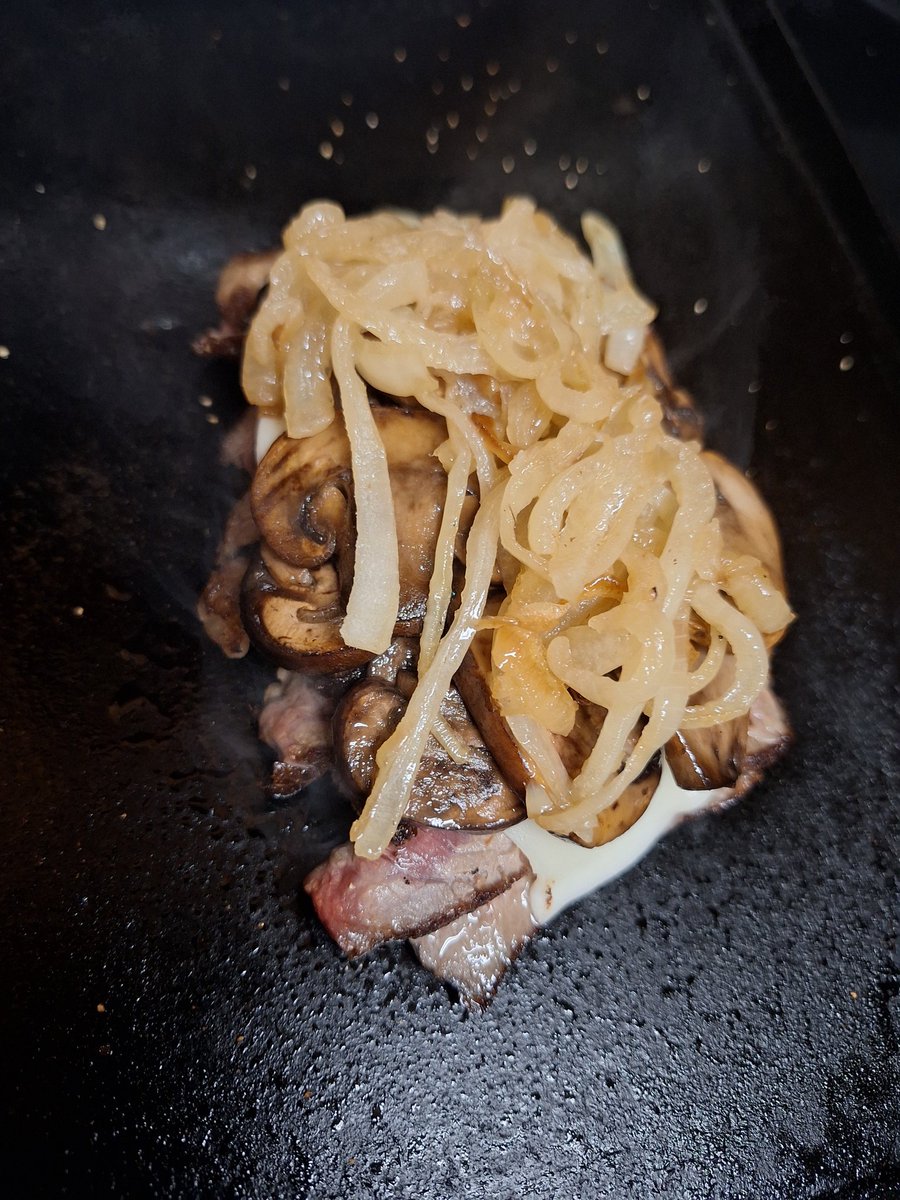 TheSinstr1 tweet media