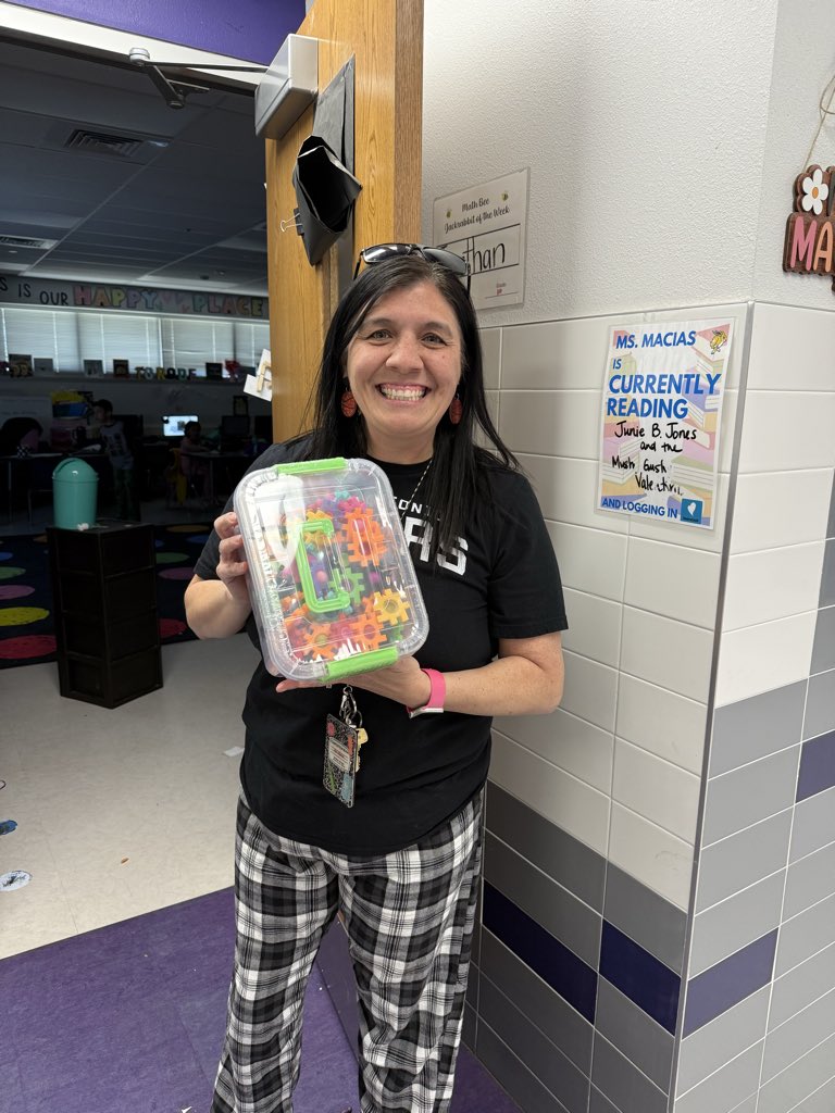 Rachael Seelig tweet media