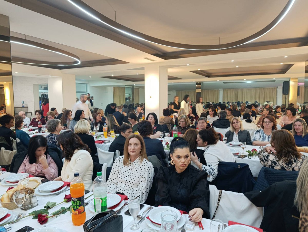 СНСД tweet media