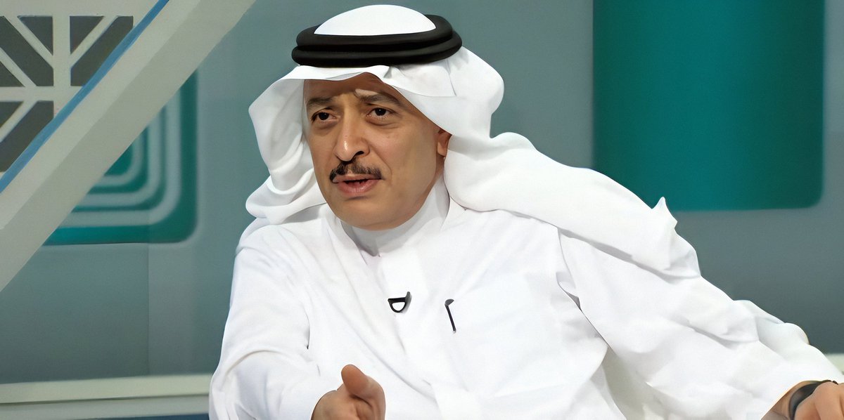 adelalmalke's tweet photo. علمني.. أن للمهنية حرما لا يجوز لأسرارها أن تتخطاه  
علمني.كيف تكون الضغوطات جسرا أبلغ به الإبداع
عارض كتابتي للمقال حتى تنضج التجربة ولما نضجت دعمني
منحني فرصة ولم أستثمرها فوبخني ومن قاعات الاجتماعات "أخرجني" ثمّ أعطاني أخرى ولما نجحت أشاد وحفّز
إنه بكل فخر أستاذي @Altunisi_M https://t.co/IOaIdT1Woa