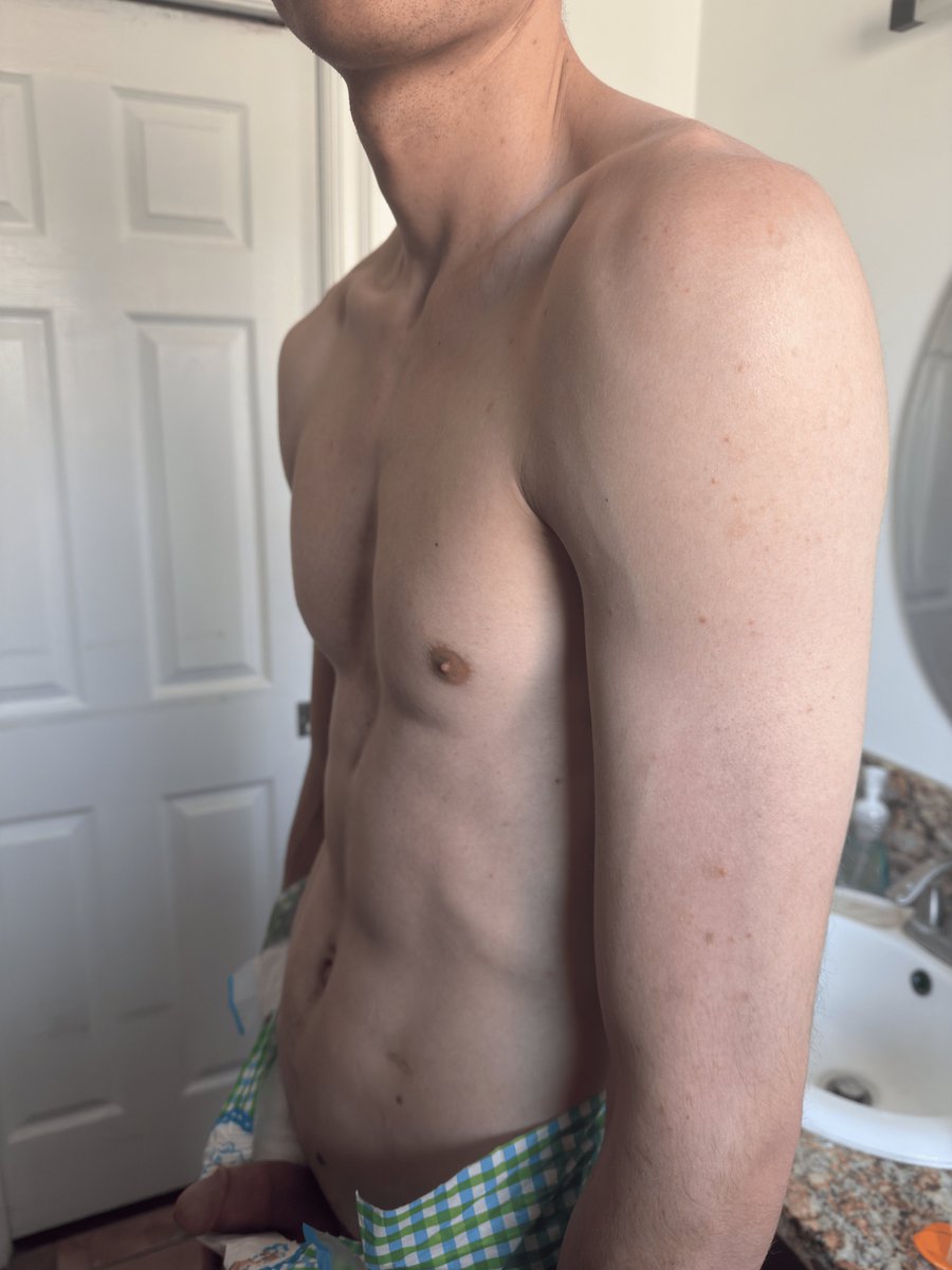 DL Gaymer Jock tweet media