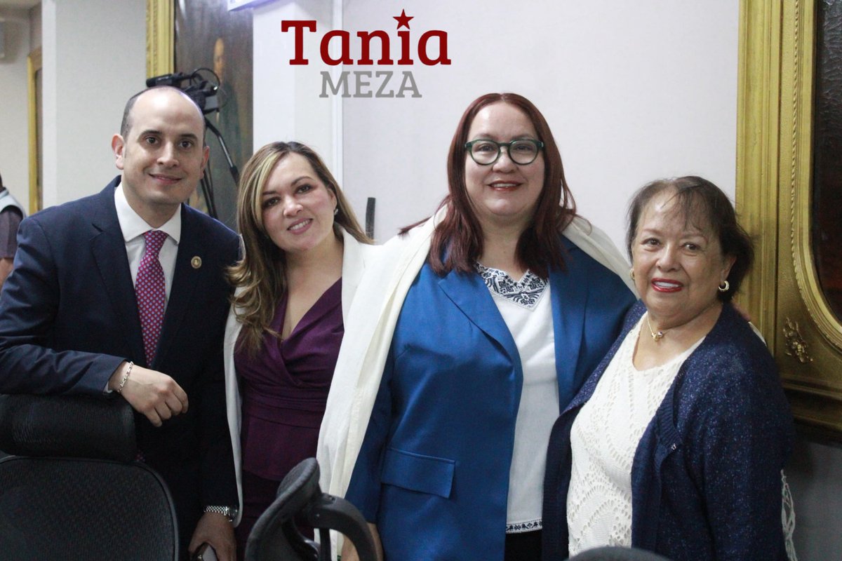 taniameza_'s tweet image. 🫡 En el @CongresoHidalgo trabajamos para que cada #ley tenga un propósito claro: el bienestar de las personas. #Legislar es escuchar, dialogar y #transformar las necesidades sociales en derechos garantizados.

🙌🏼 Hoy llevamos a cabo nuestra Sesión Ordinaria No. 160.