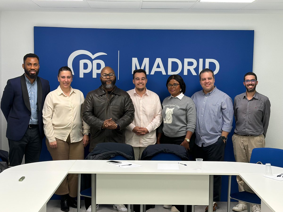 🔵 Ayer nos reunimos con National Youth Council of Nigeria, con sede en Fuenlabrada, para tratar sobre la integración de los nigerianos en nuestra comunidad. 

Nos acompañó <a href="/camachozayas/">María Camacho Zayas</a> y <a href="/Jacob5Nfuenla/">Jose Sánchez 🇮🇱</a>, concejales de <a href="/popularesfuenla/">PP de Fuenlabrada🇪🇸</a>