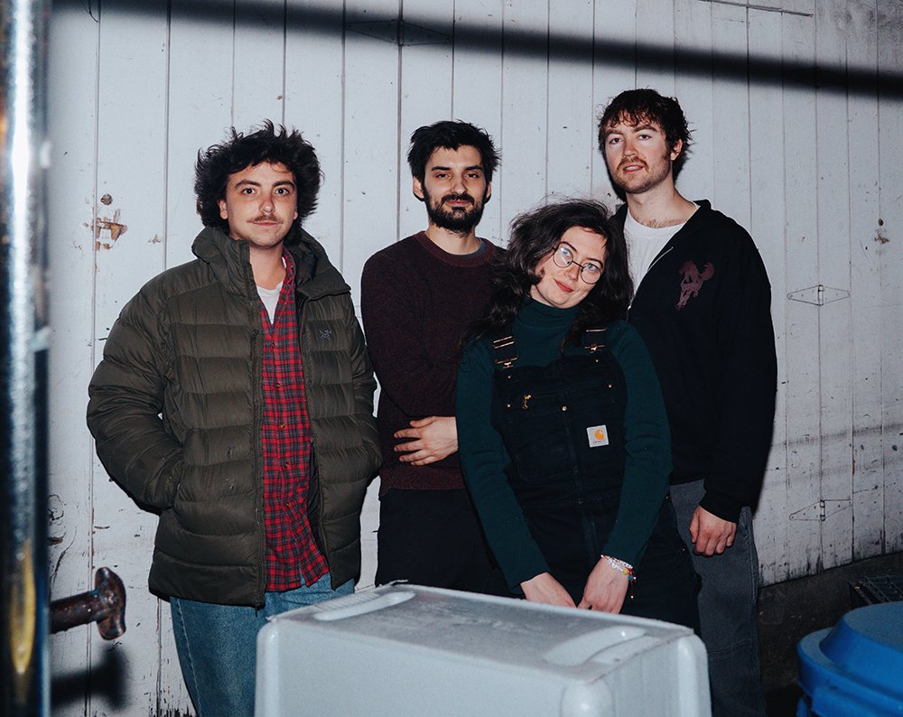 Beehive Candy tweet media