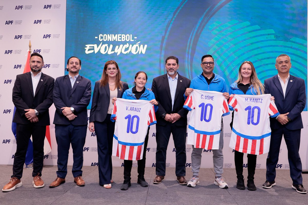 APFOficial's tweet photo. Inicio del Curso para Entrenadores de Fútbol Femenino ✅

La Asociación Paraguaya de Fútbol, a través de esta iniciativa, ratifica su compromiso con la profesionalización y el desarrollo del fútbol femenino.

🔗 https://t.co/tFS7r7ZVUi

#DesarrolloAPF l @APFfutbolFEM https://t.co/Kw9zPh8Xra