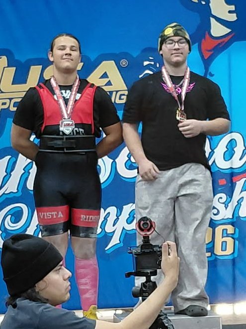 B_Ruff27's tweet image. Did I mention that I was a STATE CHAMPION powerlifter!!! Judges we're extremely hard this weekend but managed to fight through and do what needed to be done!!!

#RuffEnough
#StateChamp
#usapl
#242