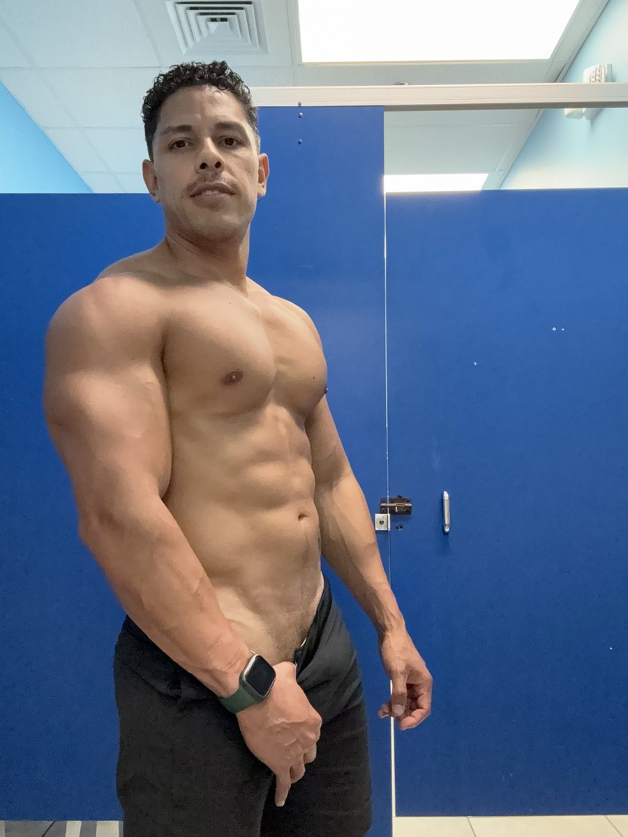 thelatinstud tweet media