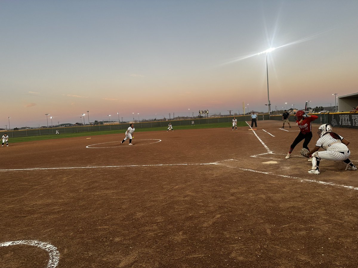 OJGarcia12's tweet image. GAMETIME in Horizon City, TX, as our Lady Scorpions take on Jefferson in non-district play! 
#RepTheH #ScorpionStrong