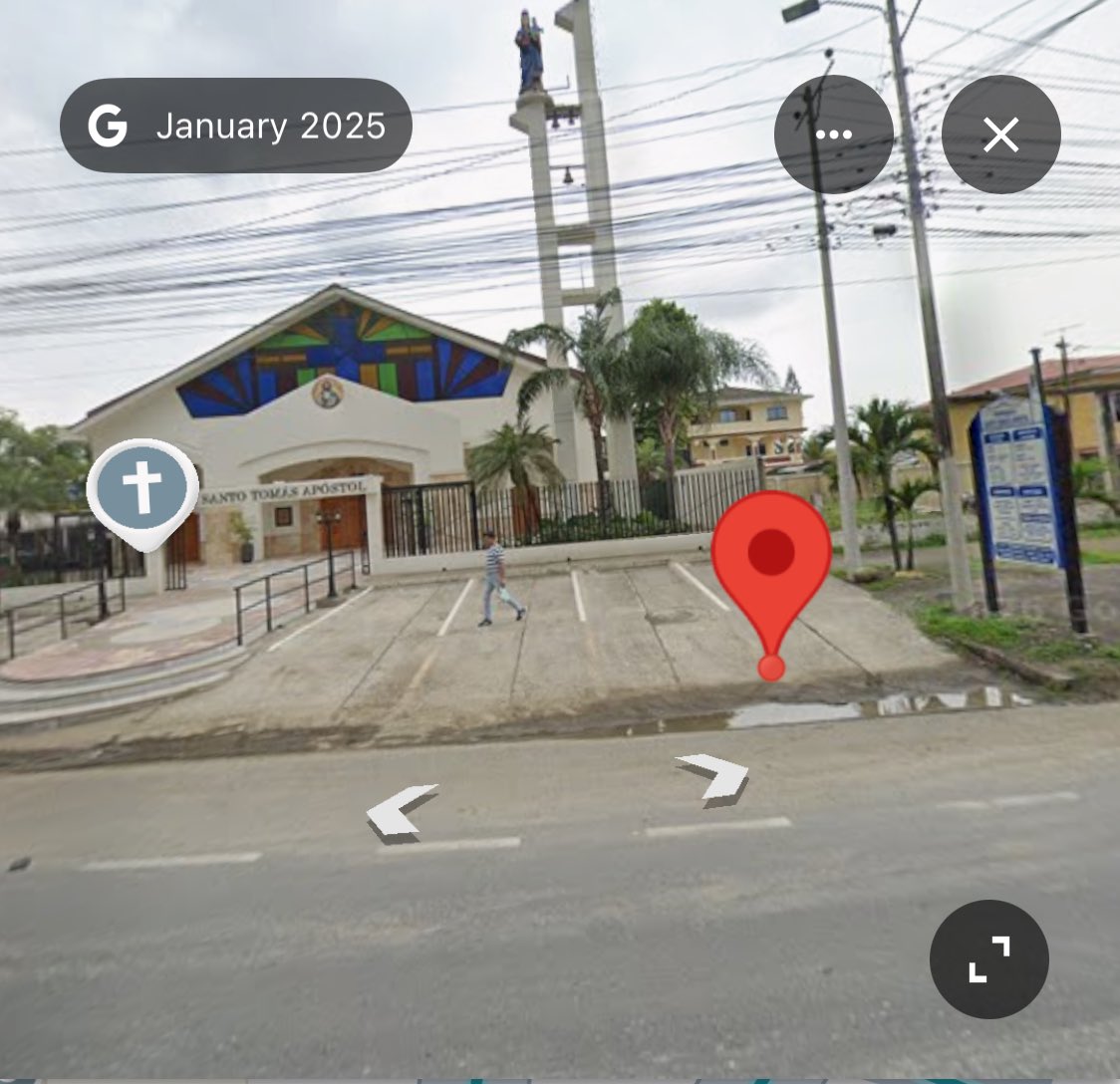 andrem2510's tweet photo. @alcaldiagye @AlcaldiadeDaule @MuniSamborondon @segura_ep @EmergenciasEc Porfavor su ayuda en verdad mi mamá está desesperada.

Auto Robado fuera Iglesia Santo Tomás- Vía Salitre antes de Urb San Antonio

Parqueado literalmente fuera de la iglesia.
Desgraciados de mierda https://t.co/8eSgiILnvN