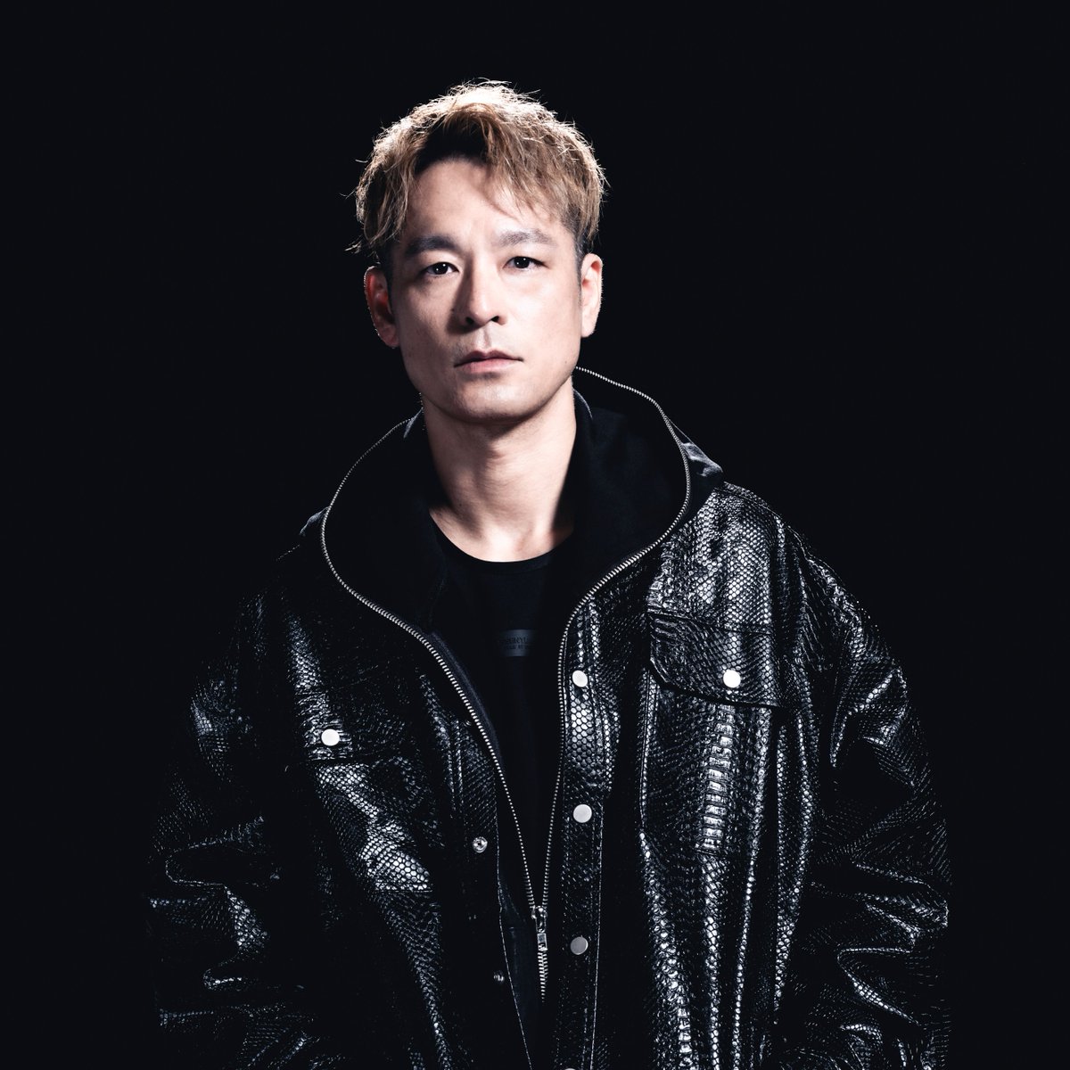 SPYAIRSTAFF's tweet photo. ＼本日名古屋！ ／
YOSUKE &amp; KENTAラジオ生出演⚡

🚩15時台 
TOKAI RADIO『bre:eze』
@breeze_929 

🚩17時台 
ZIP-FM『palette』
@zip_palette

是非チェックしてくださいね📻
 #SPYAIR #KilltheNoise ＃REBIRTH https://t.co/F56cK1J0n8