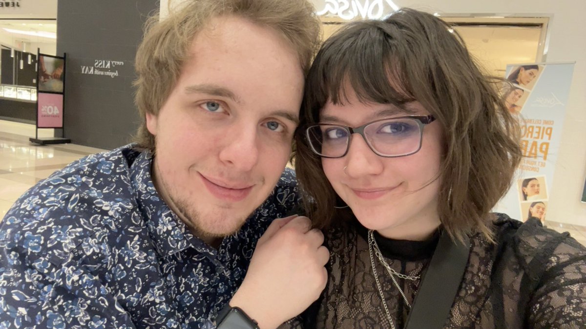 spacedog_art's tweet photo. Living together has been better than I ever thought possible <3 

We made it out the DMs, next goal is engagement :3 https://t.co/m5vvTAcvOA
