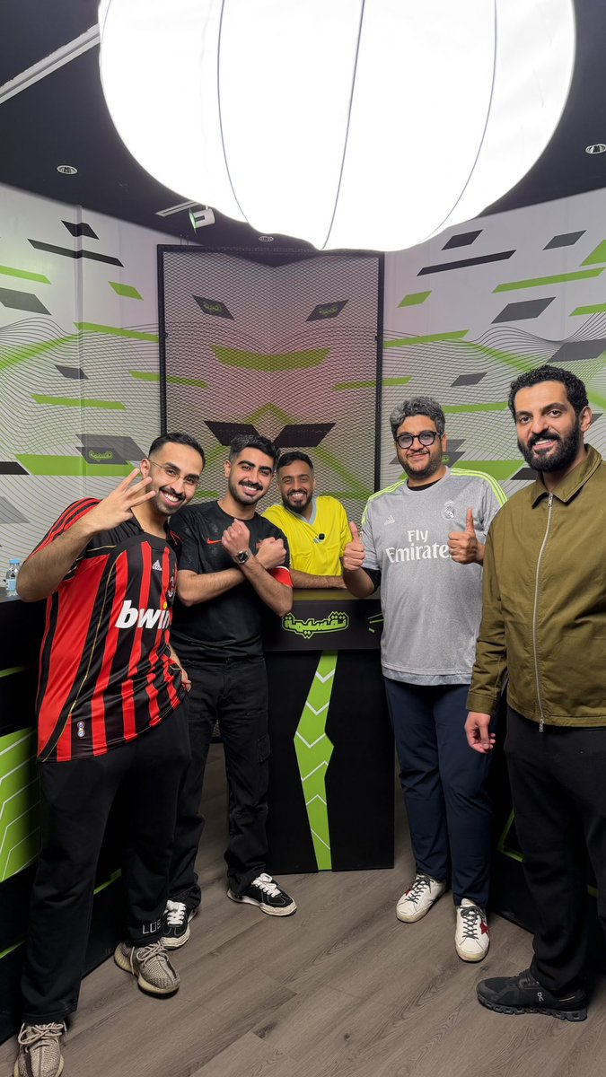 Meshal khalid | مشعل بن خالد tweet media