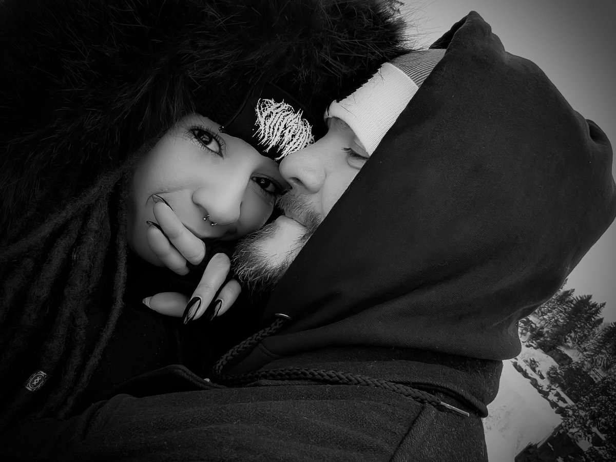 RazorRedd⛧☽𖤐☾⛧ tweet media