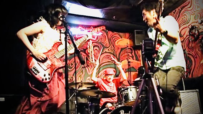 webtoriwo's tweet photo. ライヴ！0307(土)下井草 Billy's Bar GOLD STAR！【Billy’s Bar GOLD STAR 2026 year Omnibus Live Vol.22】  https://t.co/QE9iPwl6ec #toriwo #ルースタヒロシゲ #アイ #シンキサイタニ #ライヴ #下井草 #ビリーズバー https://t.co/WlVzqUZ4N0
