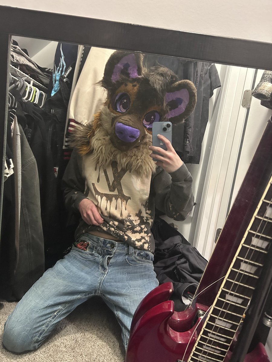 01blaze01's tweet photo. Hims needs brushed :p https://t.co/nuQhddDY2q