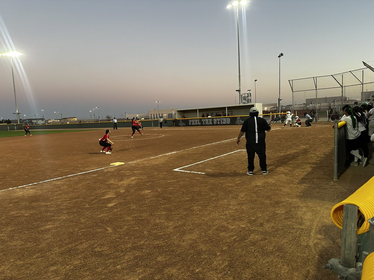 OJGarcia12's tweet image. GAMETIME in Horizon City, TX, as our Lady Scorpions take on Jefferson in non-district play! 
#RepTheH #ScorpionStrong