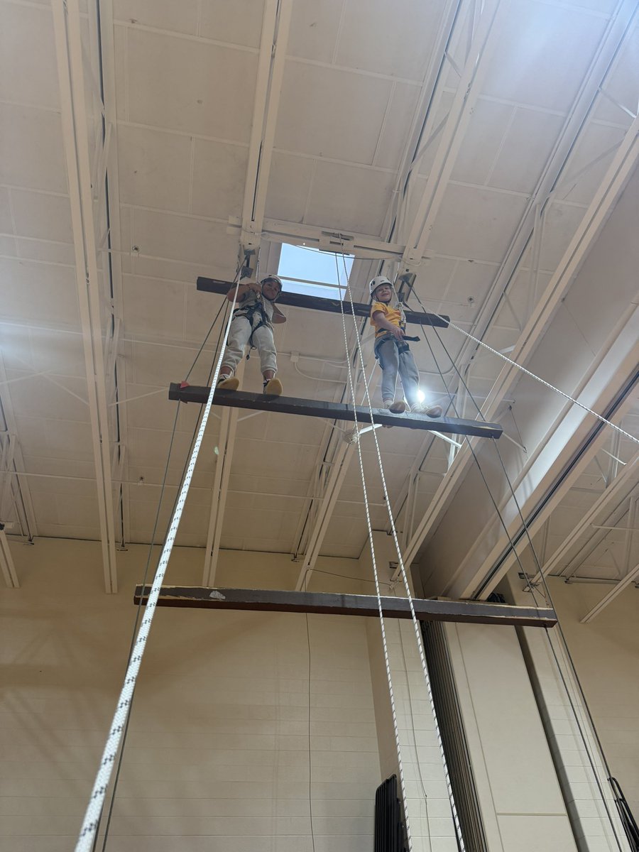 jrobbHPE's tweet photo. 🧗 https://t.co/oephMVOCJ1