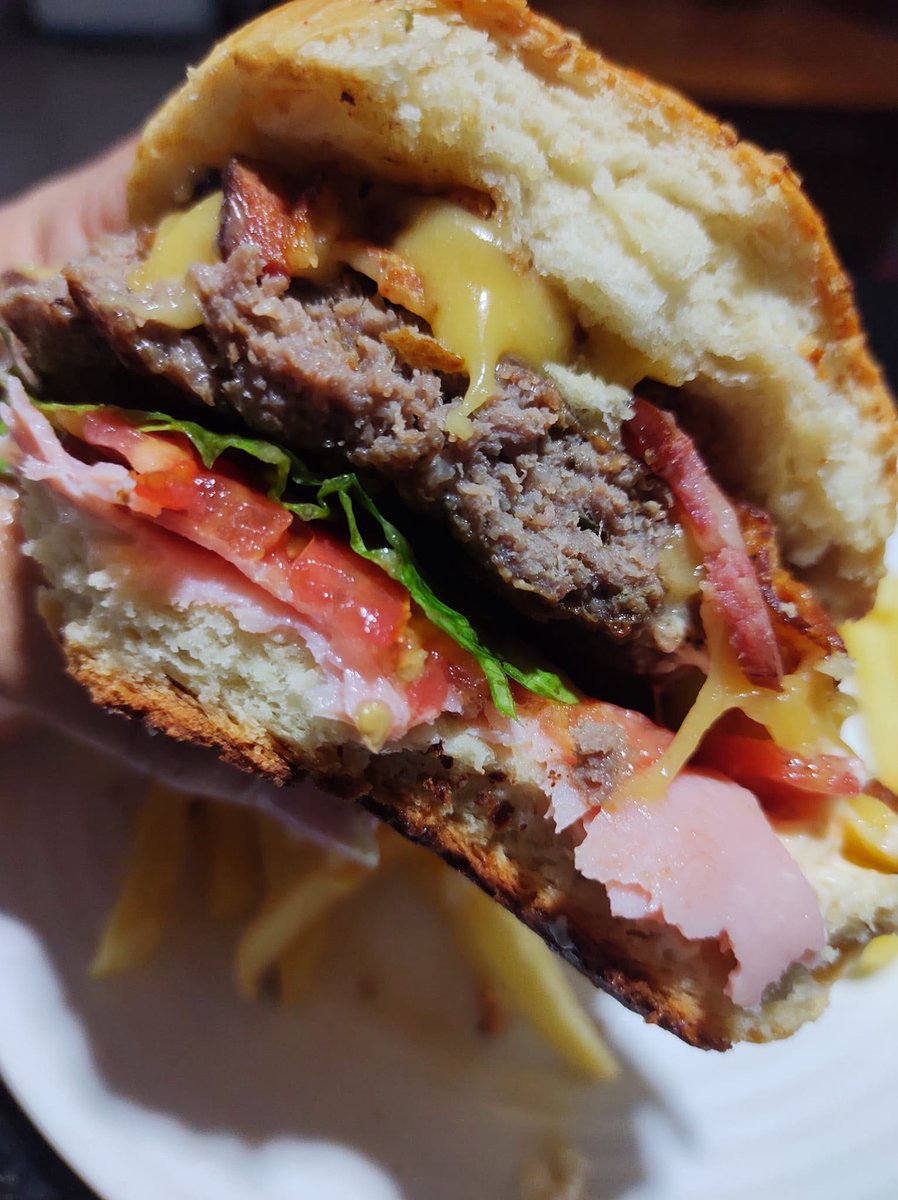 Slave Max tweet media