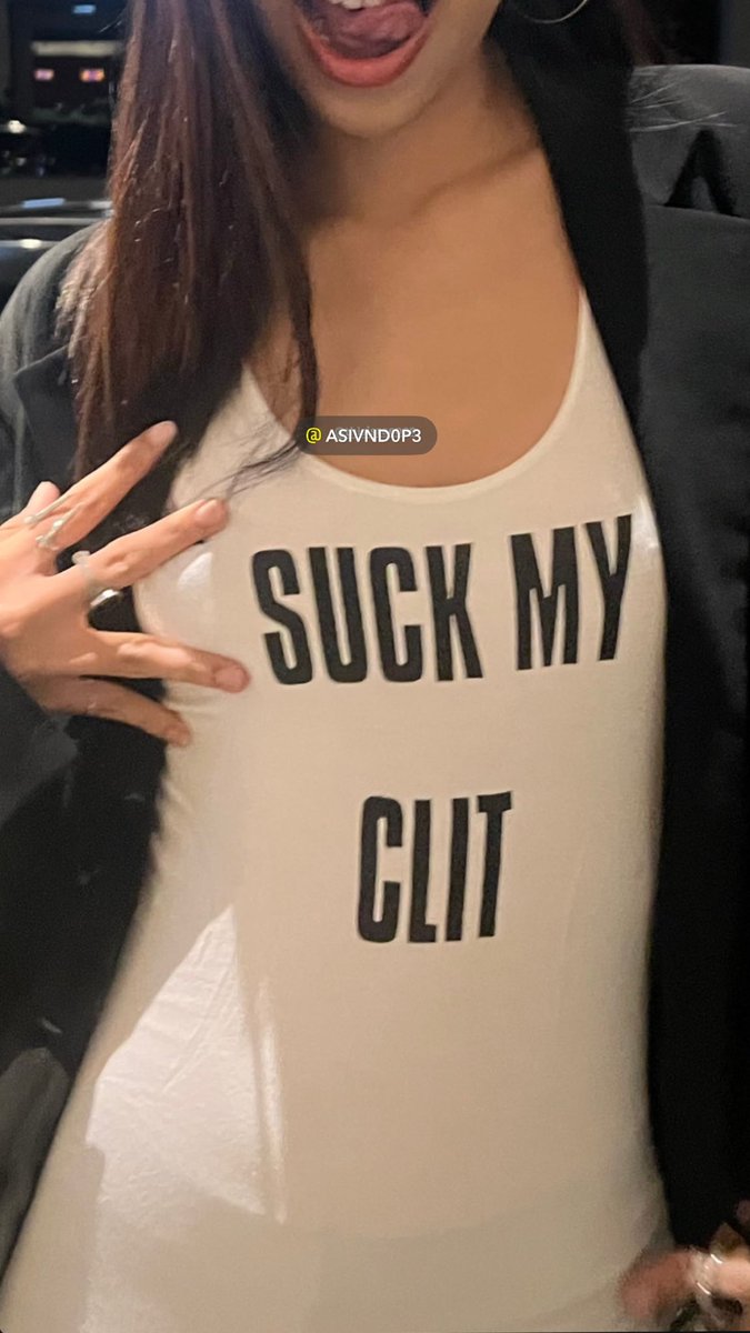 asivnd0p3's tweet photo. Me giving hints to him when I need my pussy ruined 👀 https://t.co/guLJkImO7W