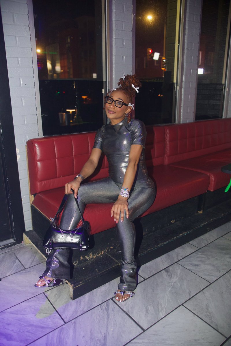 jeemontanna's tweet photo. better pop ya shit , because I’m out here poppin mine 😘🫰🏽 https://t.co/QO5M7OqlaE
