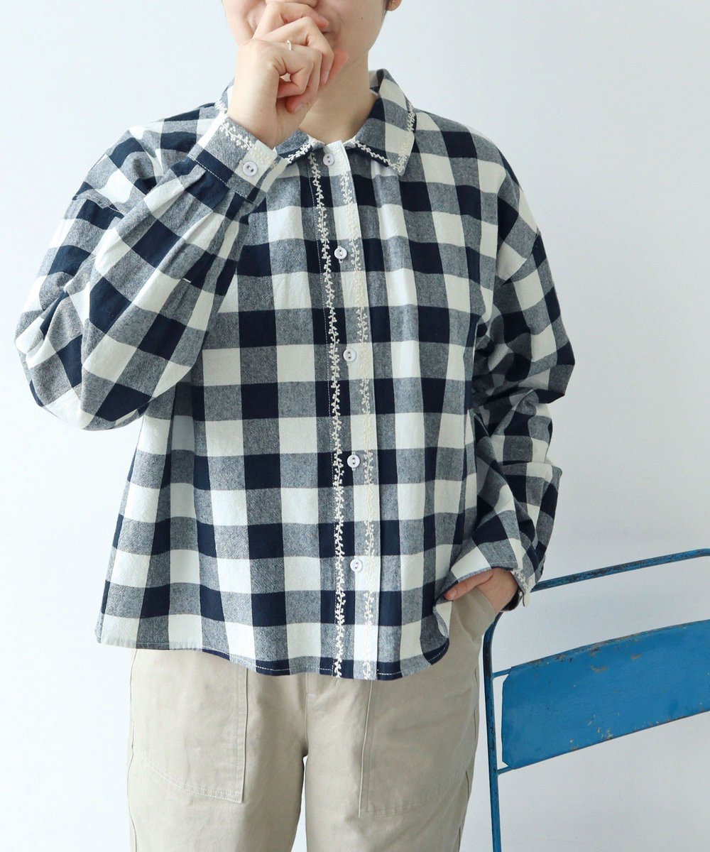 ○ PAR ICI ○ 古着のようなお花刺繍のブラウス あたたかい日に着て